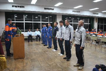 岡本団長を前に出席された7名の新しい団員の皆さん