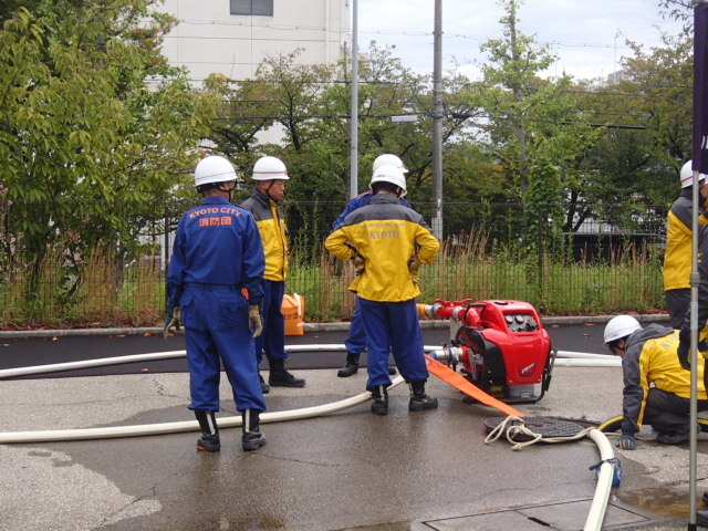中継ポンプでも息の合った活動が続きます