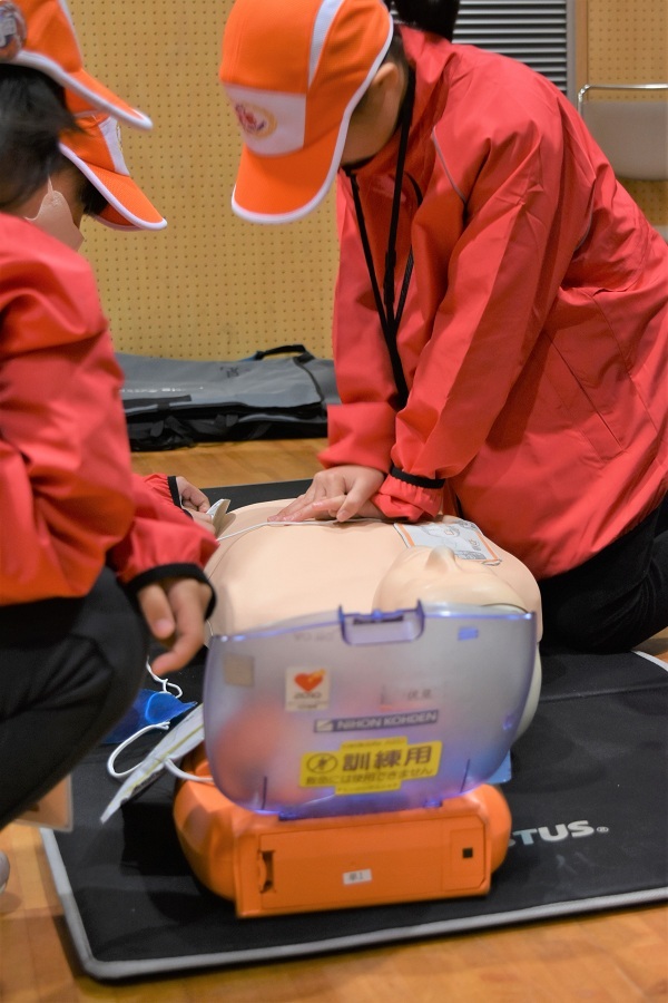 仲間たちとの連携訓練