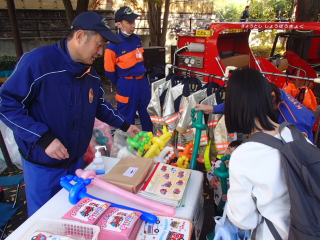 来場してくださった皆さんに心を込めたお手製のバルーンアートの贈り物もしました！