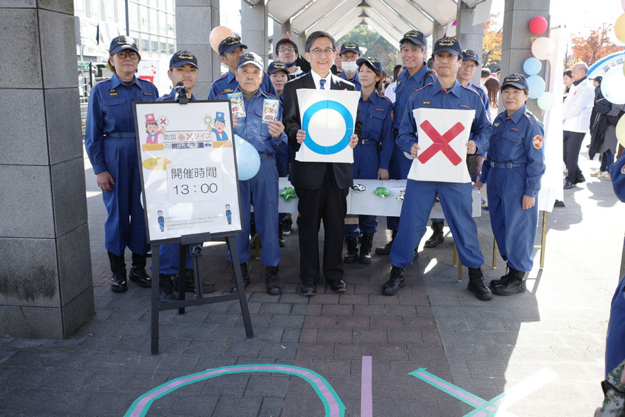 松井市長も激励にお越しいただきました。