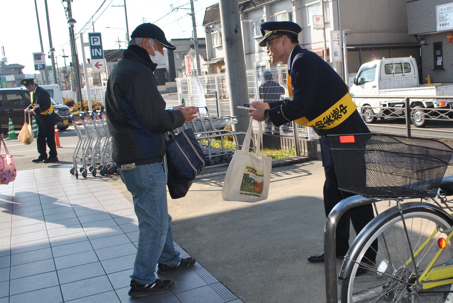 「暖房器具の取扱いにはご注意ください」と、呼び掛けました。
