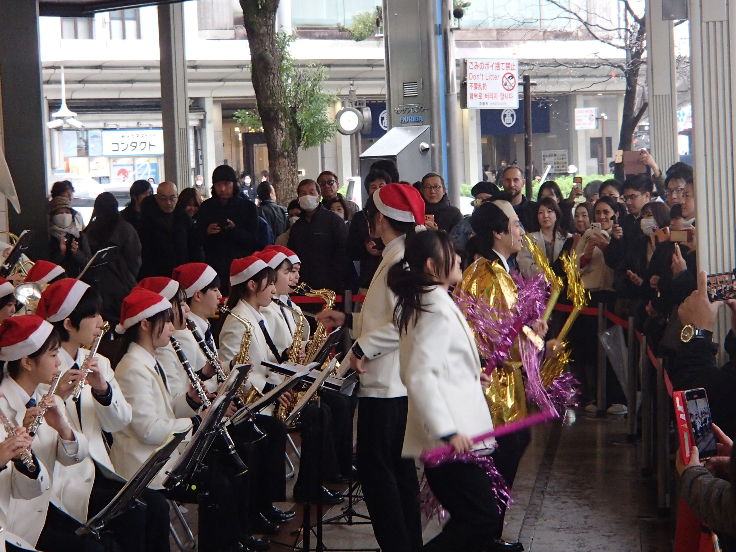 吹奏楽部の演奏3