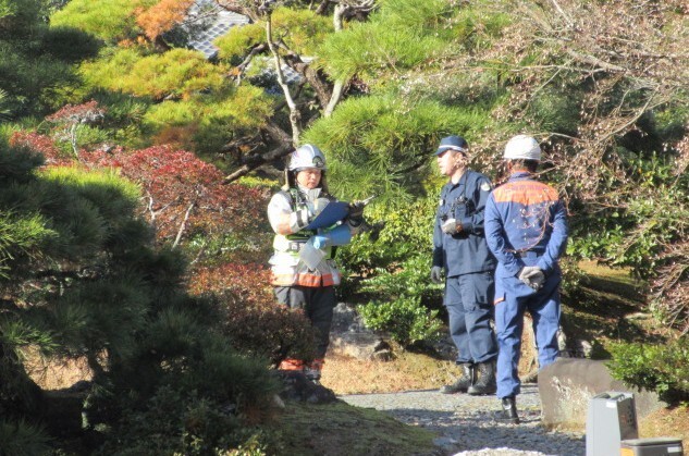 指揮本部の様子