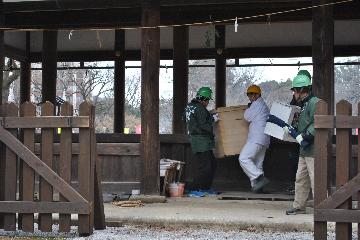 自衛消防隊と文化財市民レスキュー隊による文化財の搬出