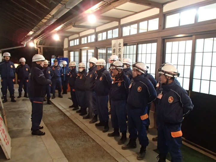 左京消防団及び左京消防署長　激励巡視の様子