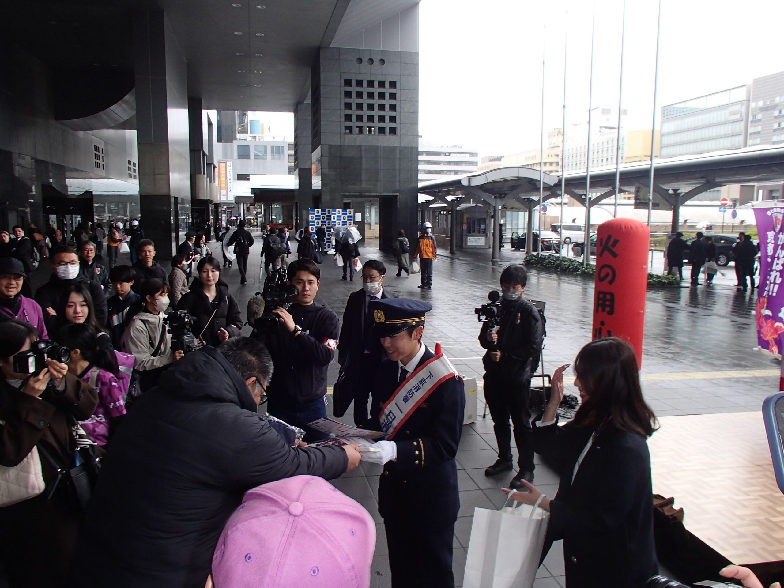 火災予防を呼び掛ける中野選手