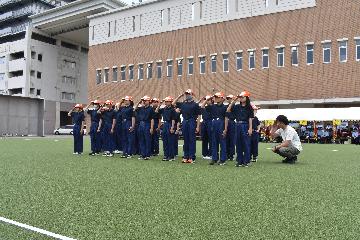 団長に「敬礼～！」