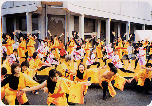 躍動感あふれる祭典
