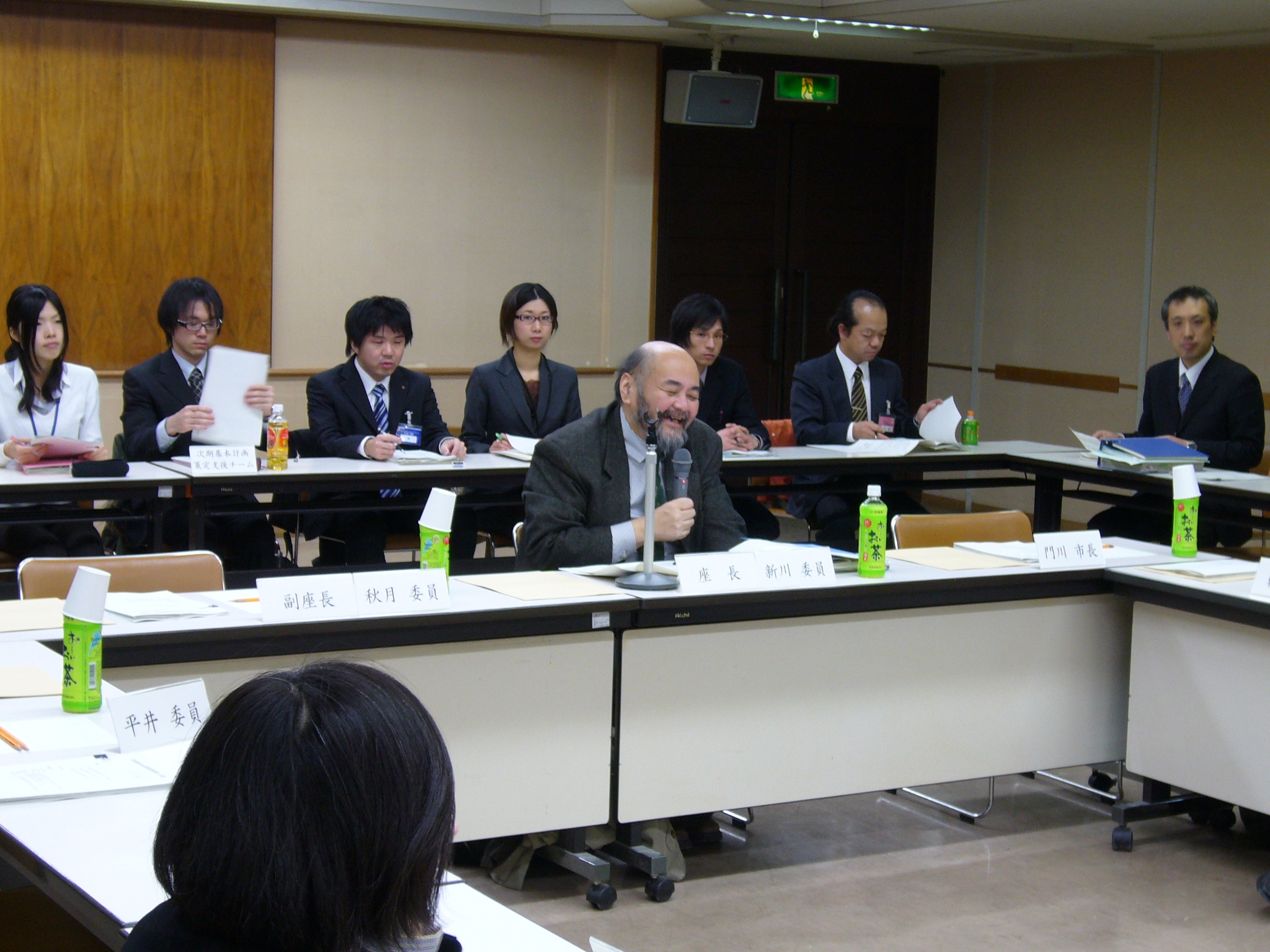 新川座長