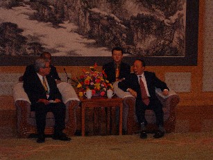 薦田前京都市副市長と孫西安市長写真
