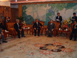 陝西省での会見写真