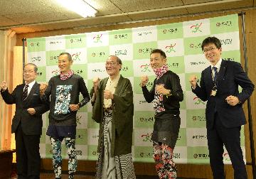 会見の様子