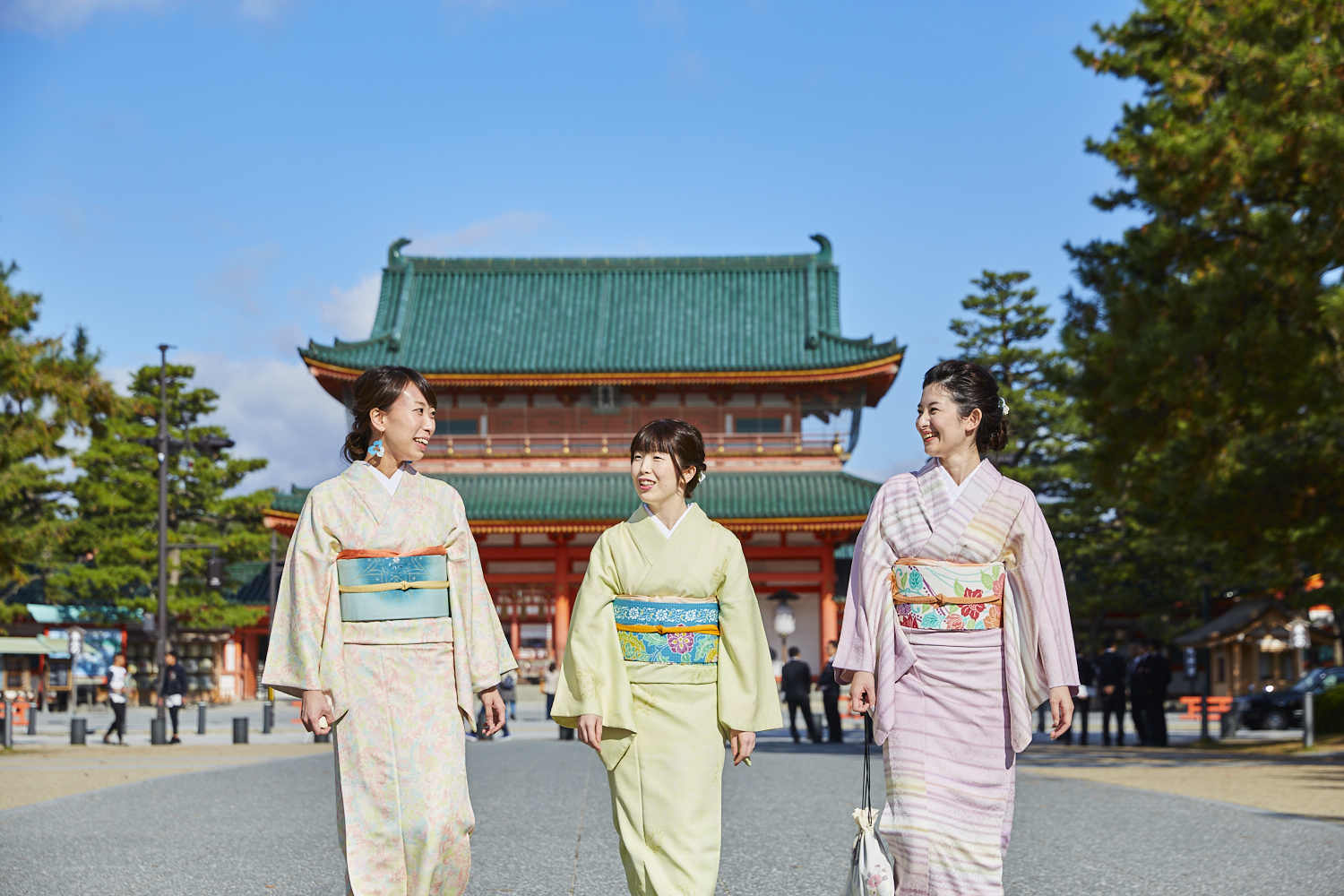 Kimono(Traditional Japanese Clothing)