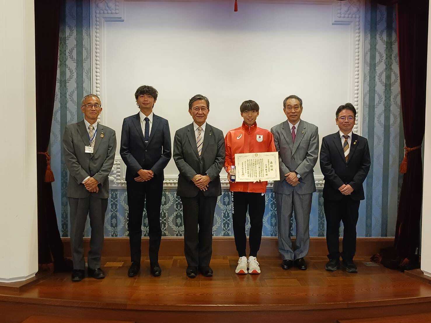 パリオリンピック　三浦龍司選手　京都市スポーツ栄誉賞　授与