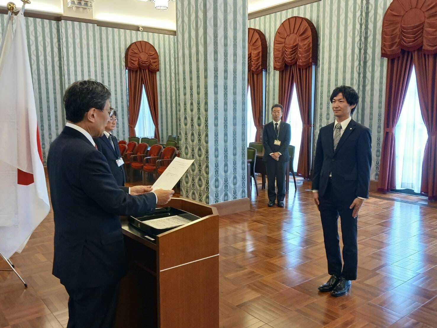 笹岡隆平様　教育委員発令式