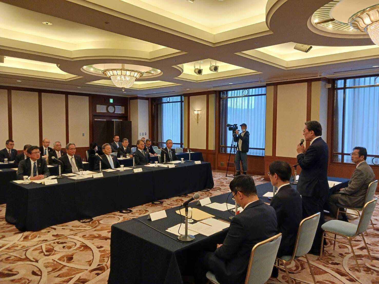 京都経済4団体　懇談