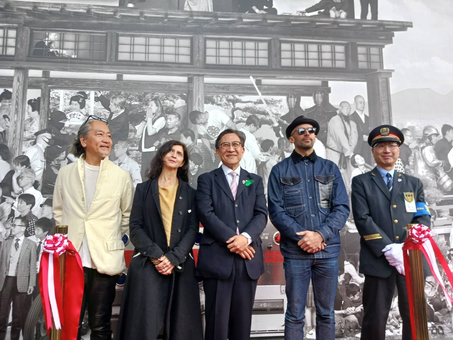 JRクロニクル京都 除幕式の様子
