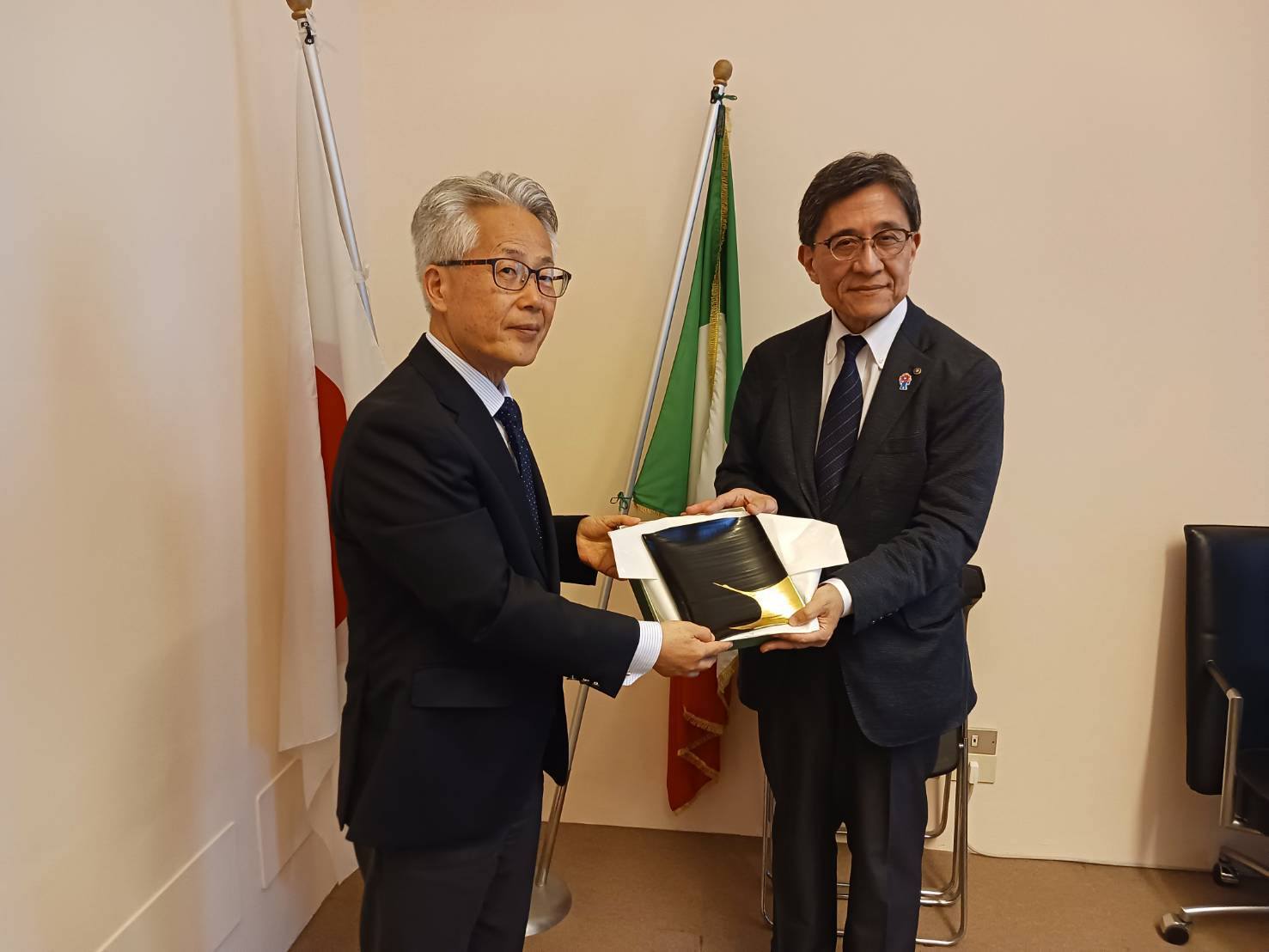 駐イタリア日本国大使館　訪問
