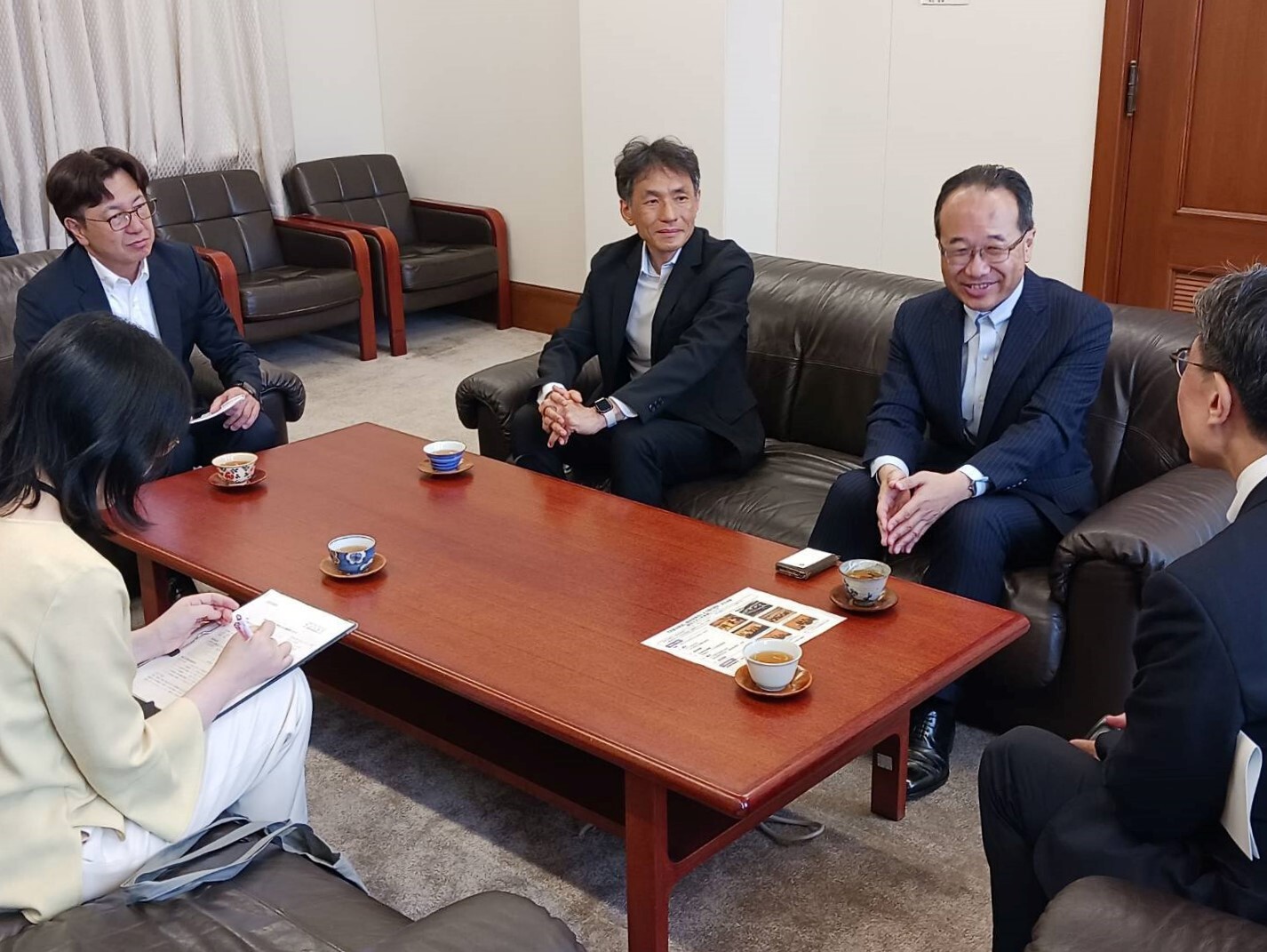 内閣府　吉住啓作迎賓館長、高野厚京都事務所長　表敬訪問