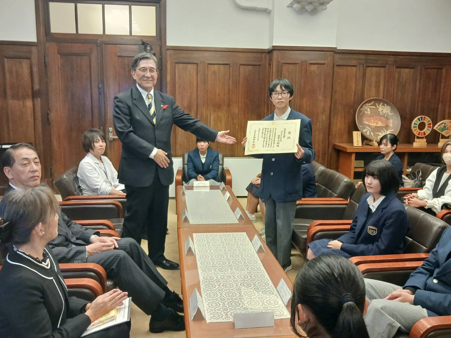 選択制中学校給食レシピアイデアコンテスト表彰式