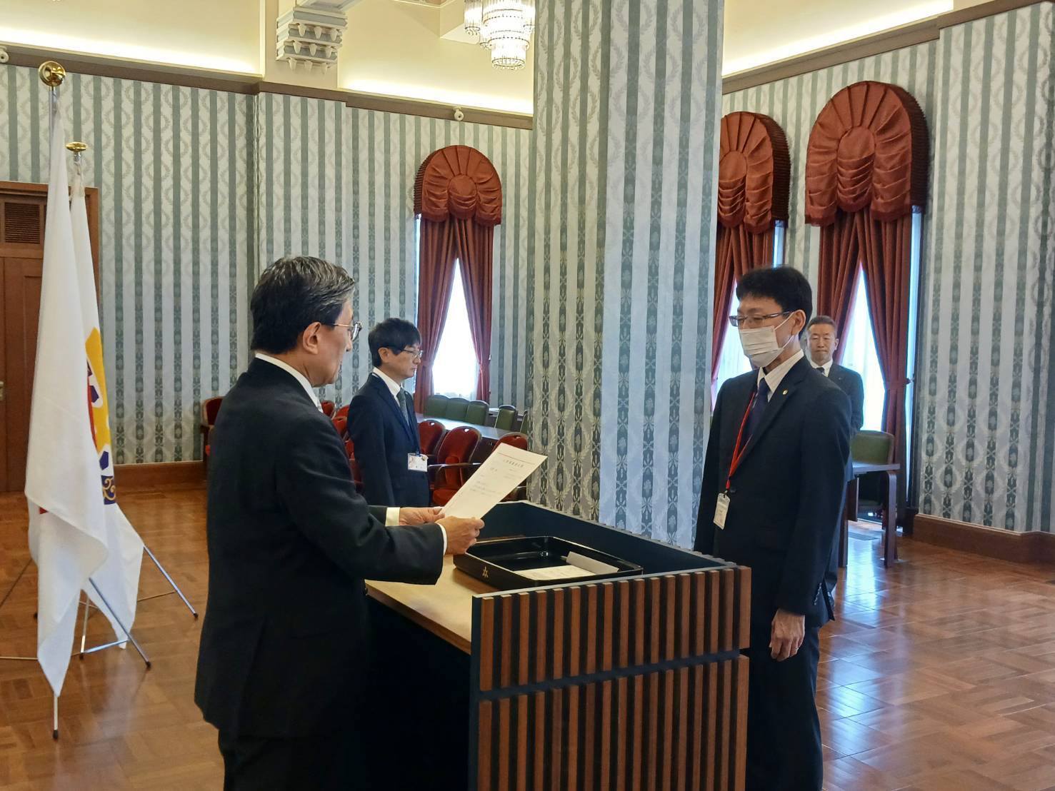 猿渡毅文化財担当部長　退職発令式