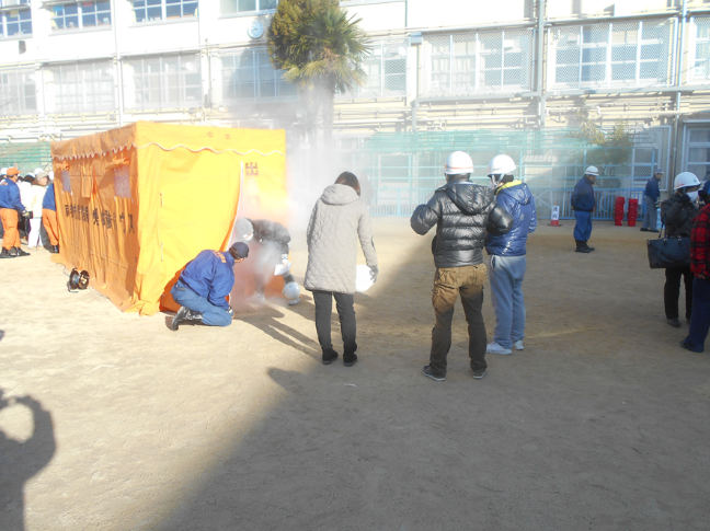 小学校避難時に煙体験