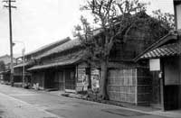 五条別れ近くの街道町並み（昭和44年）